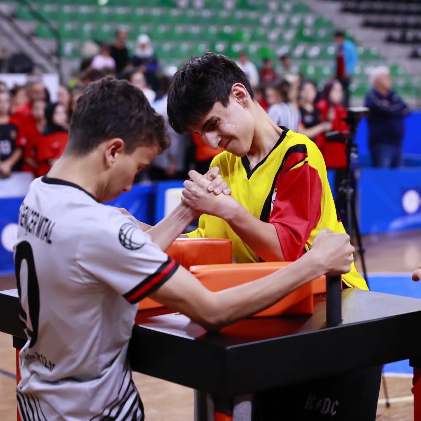 Bilek G&uuml;reşi Grup Şampiyonası heyecanı Denizli&rsquo;de yaşandı
