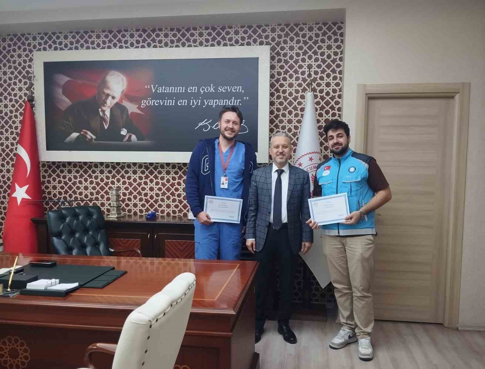 Çocuk acil doktorlarına teşekkür belgesi