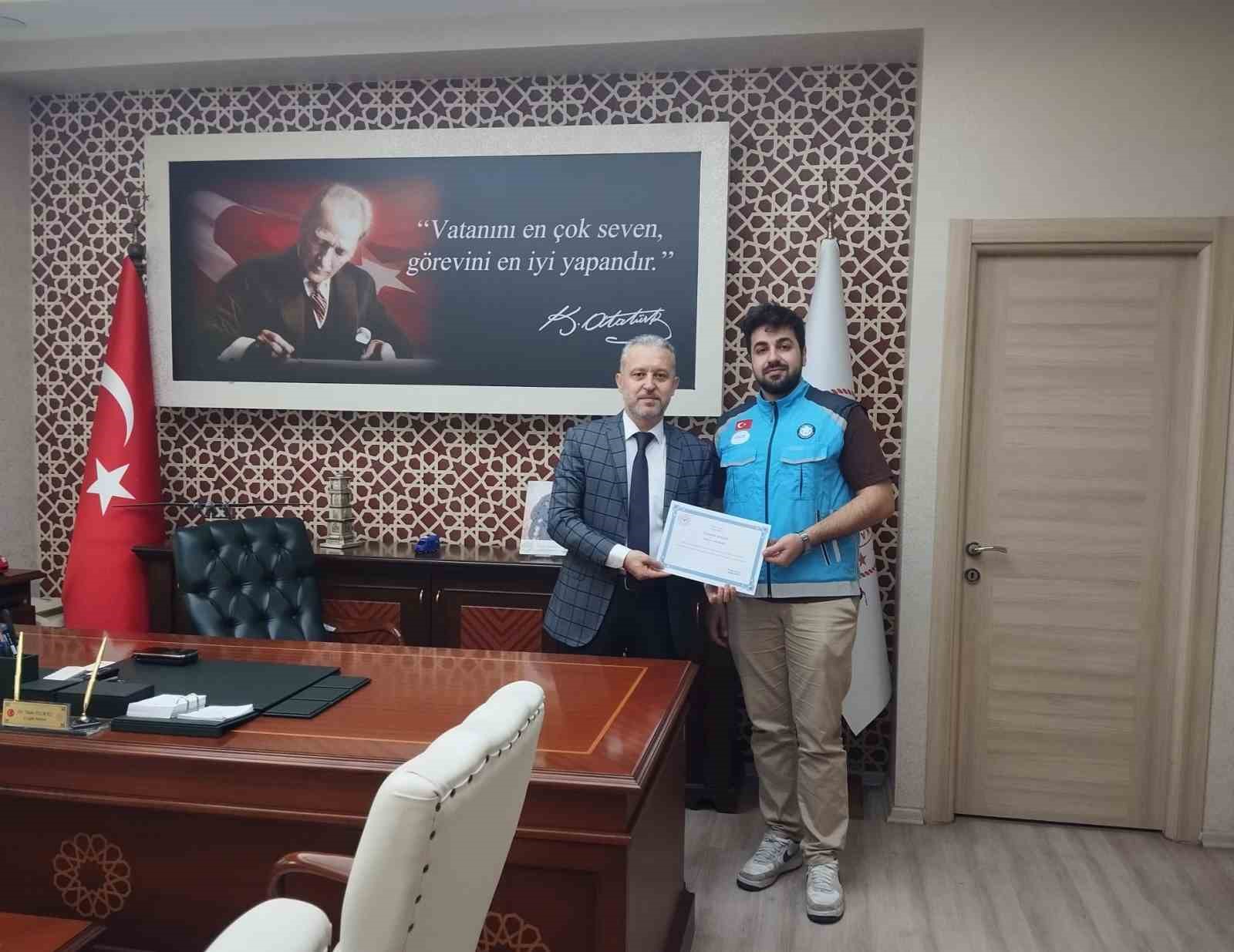 &Ccedil;ocuk acil doktorlarına teşekk&uuml;r belgesi
