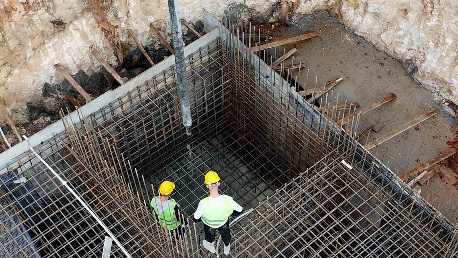 Başkan Aydın&rsquo;dan Osmangazi&rsquo;ye &ccedil;ifte hizmet
