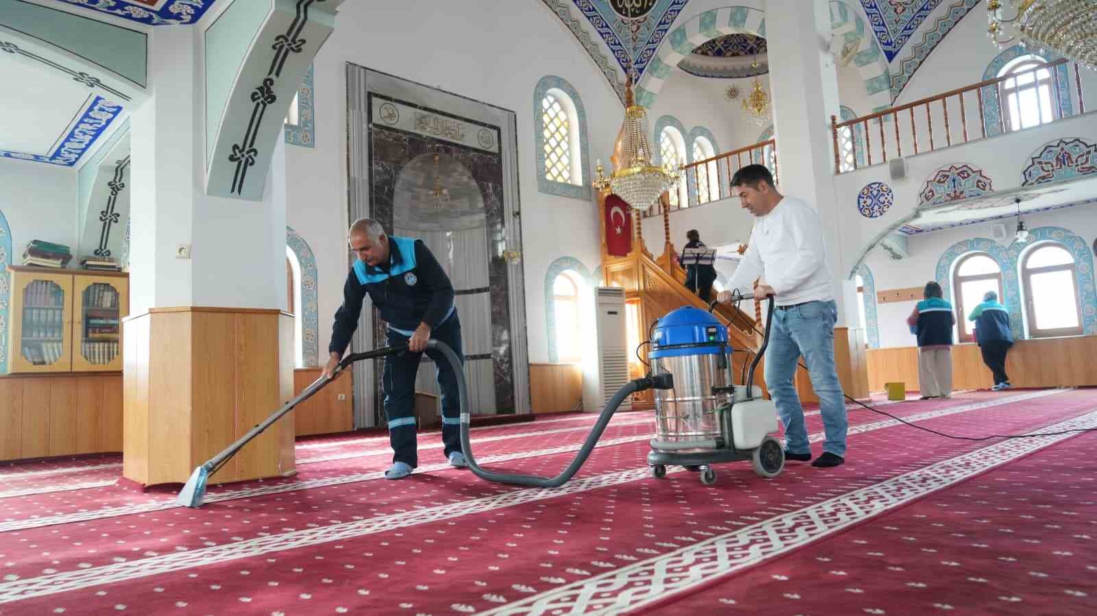 Battalgazi’de camiler Ramazan ayına hazırlanıyor