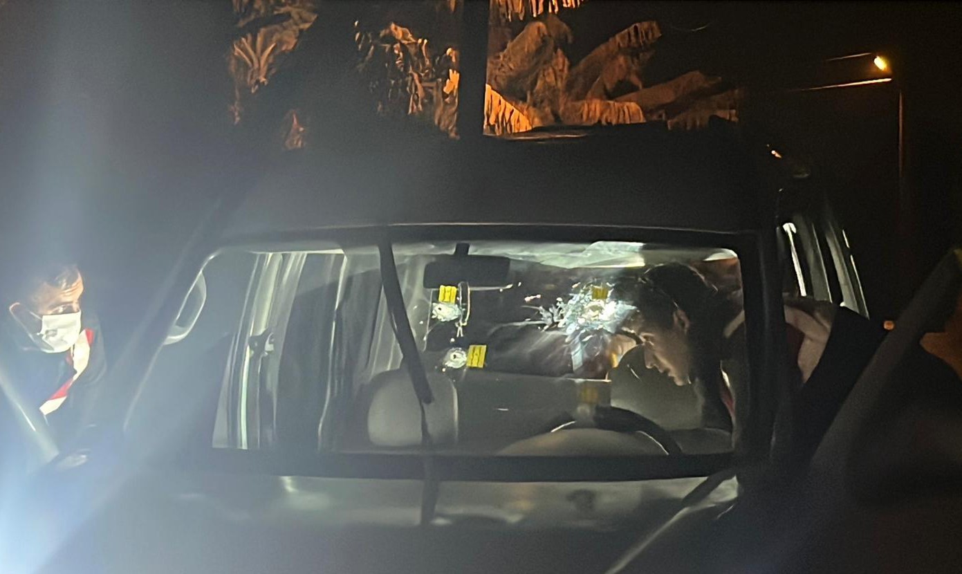 Alanya’da silahlı saldırı şüphelisi 3 kişi adliyeye sevk edildi