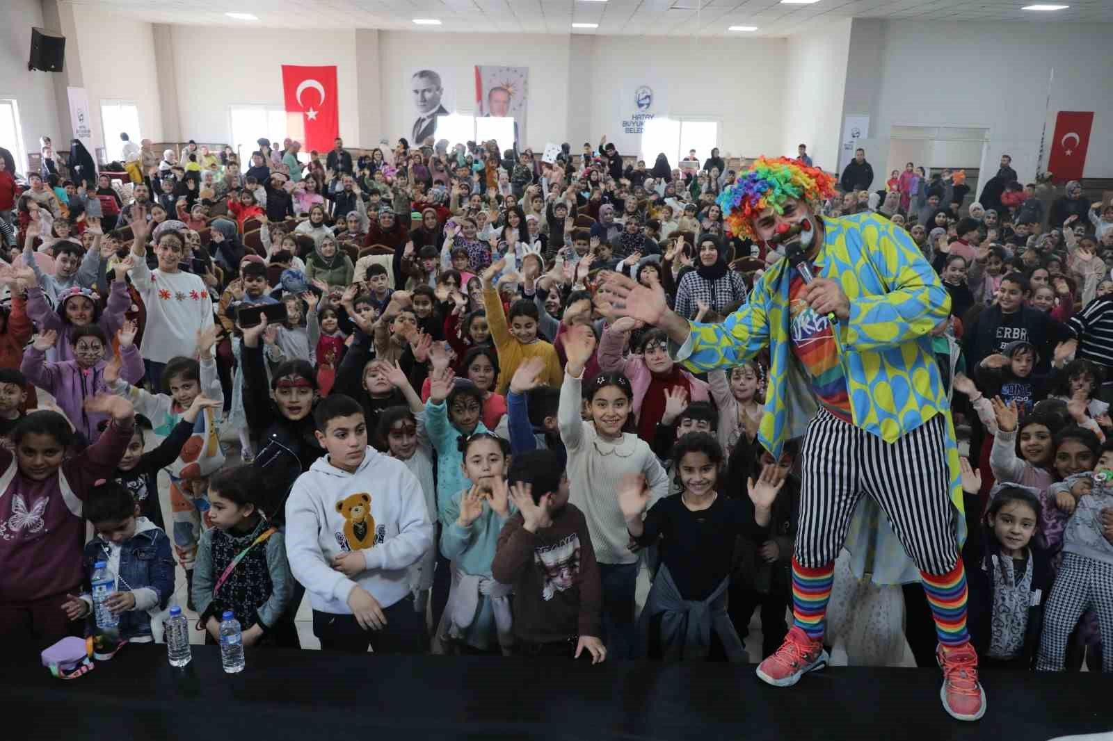 Yayladağı’nda çocuk şenliği yüzleri güldürdü