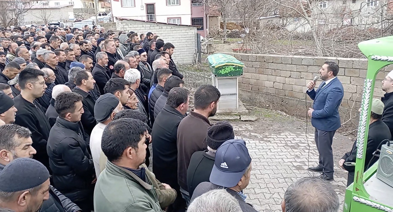 Tokat’ta elektrik akımına kapılan genç son yolculuğuna uğurlandı