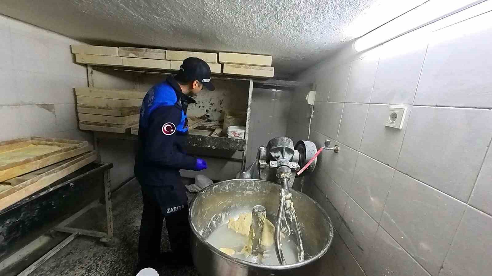 Şahinbey Belediyesi zabıta ekiplerinden Ramazan öncesi denetim