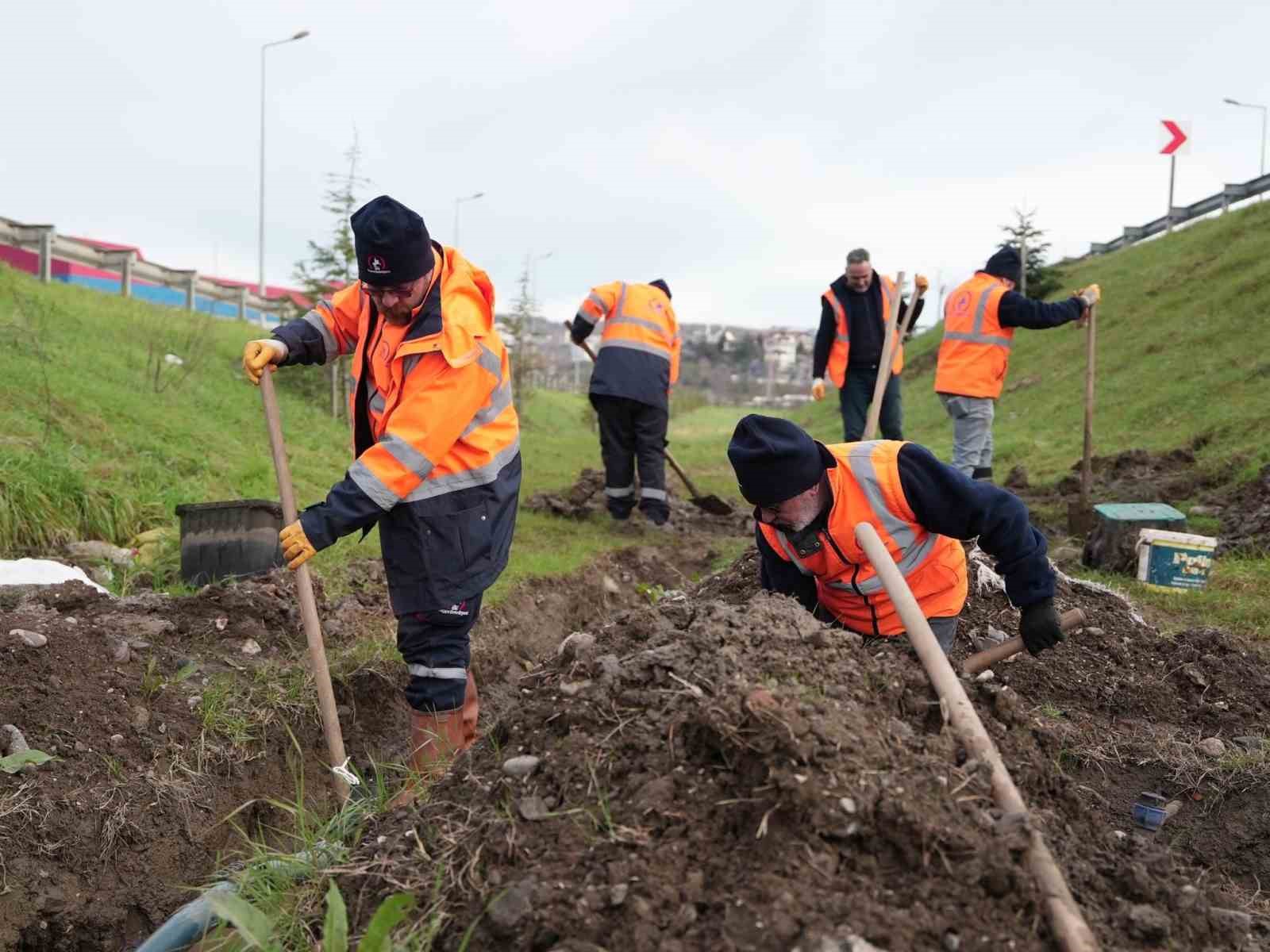 Düzce’de parklarda alt yapı çalışmaları sürüyor