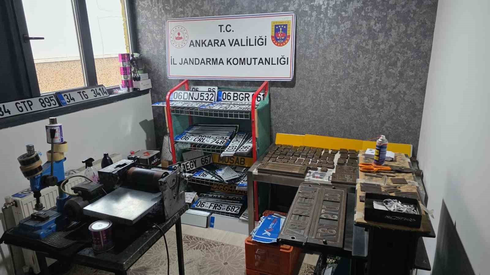 Ankara&rsquo;da resmi belgede sahtecilik yapan şahıs g&ouml;zaltına alındı
