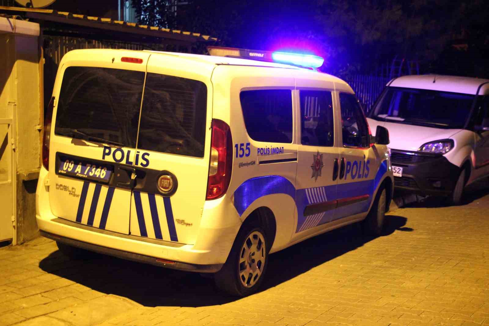 Kuyumcuda suçüstü: Levye ve kesme makasıyla yakalandı