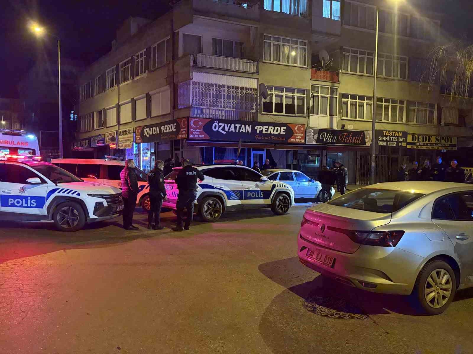 Kayseri&rsquo;de bı&ccedil;aklı kavga: 1 yaralı
