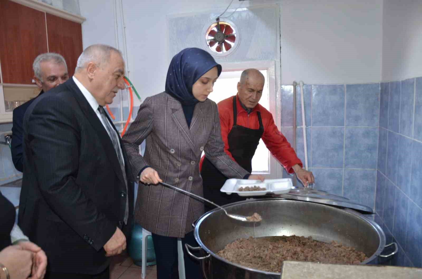 Şehit asker Erseçen için Tercan’da Mevlid-i Şerif okutuldu