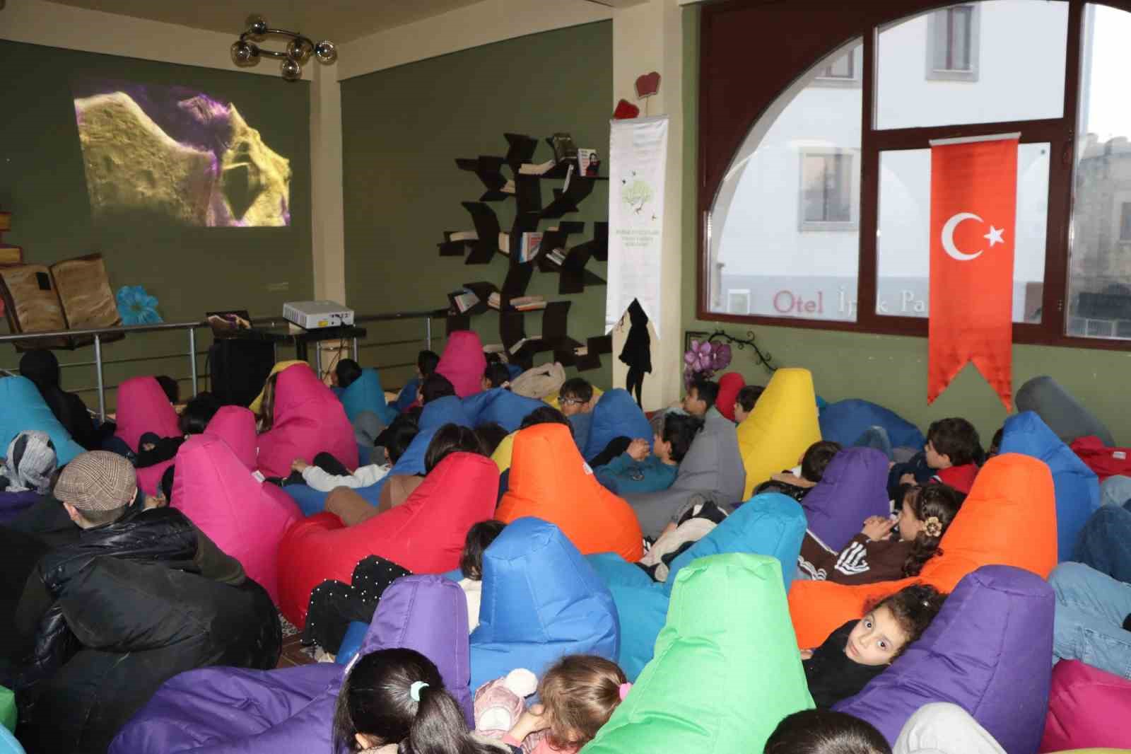 Şanlıurfa B&uuml;y&uuml;kşehir Belediyesi&rsquo;nden yetim ve &ouml;ks&uuml;z &ccedil;ocuklara anlamlı destek
