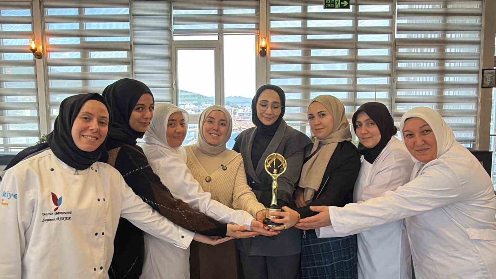 Sultanbeyli&rsquo;nin gururu Hemdem Kadın Kooperatifi T&uuml;rkiye birincisi oldu
