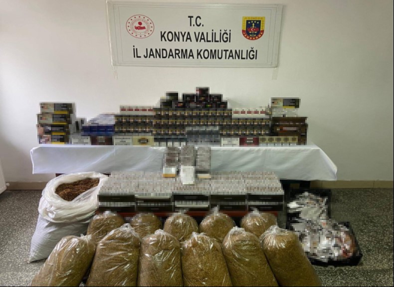 Jandarmadan t&uuml;t&uuml;n ka&ccedil;aklarına operasyon
