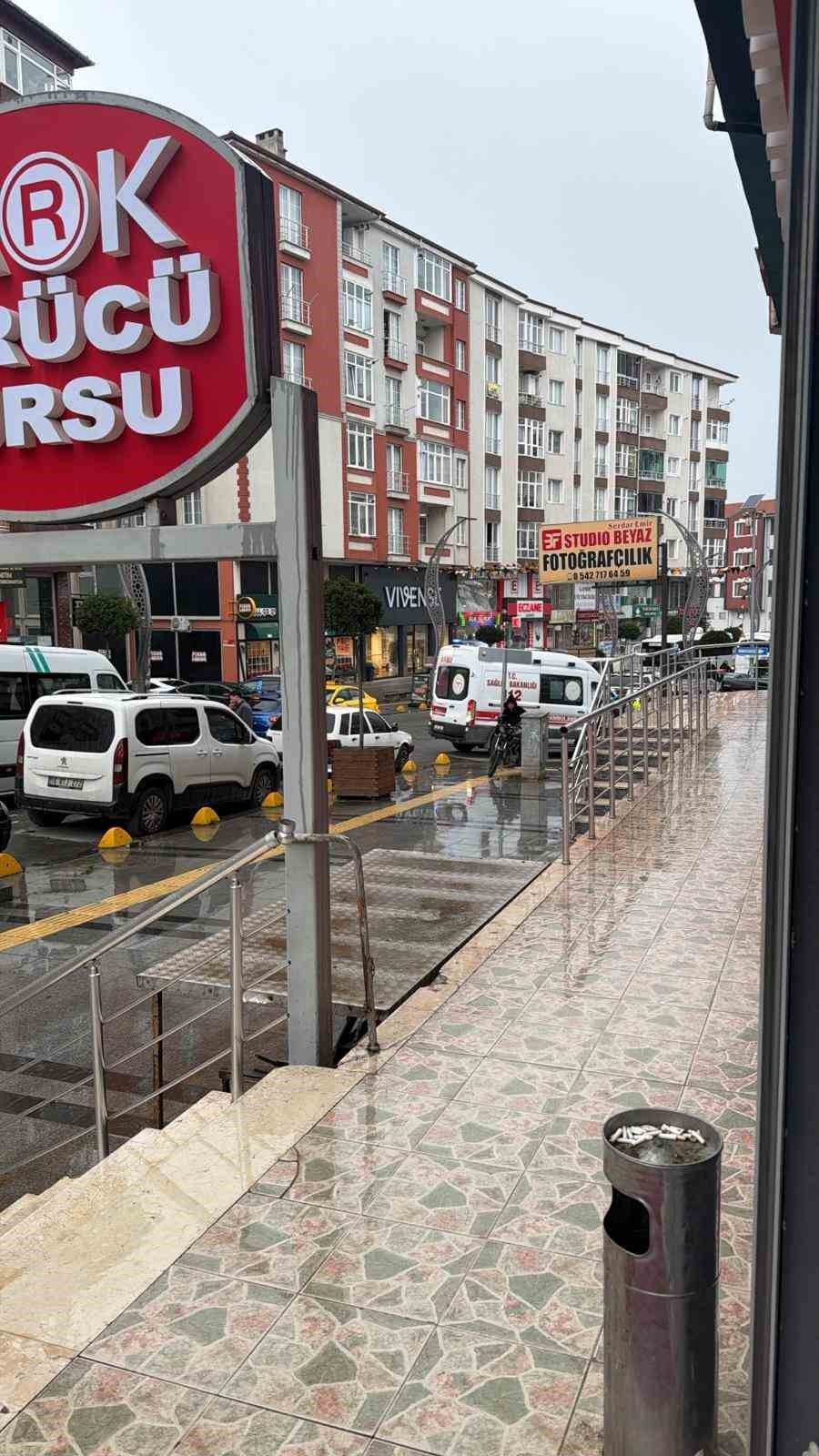 Otomobil ile motosiklet &ccedil;arpıştı: 1 yaralı
