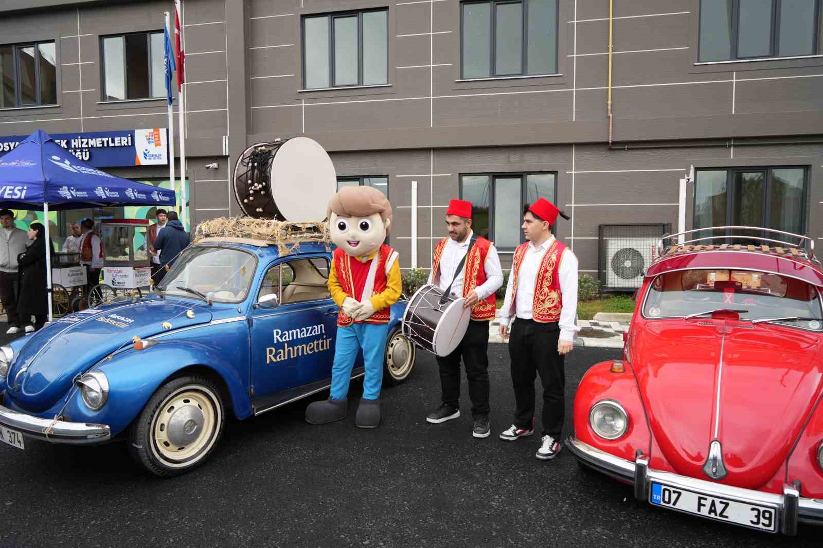 Esenler Belediye Başkanı Mehmet Tevfik G&ouml;ksu&rsquo;ya ilahi s&uuml;rprizi
