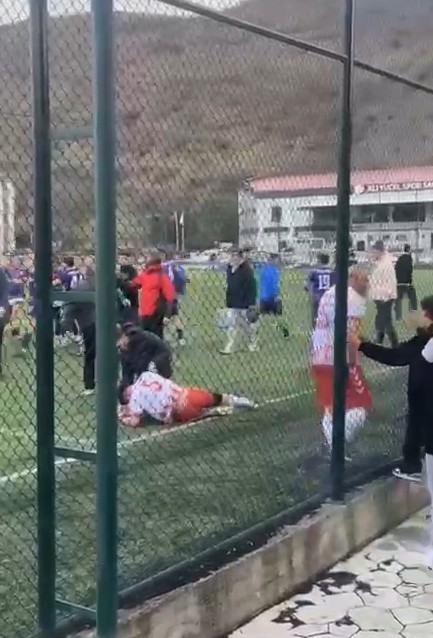 Tokat&rsquo;ta amat&ouml;r ma&ccedil;ta saha karıştı
