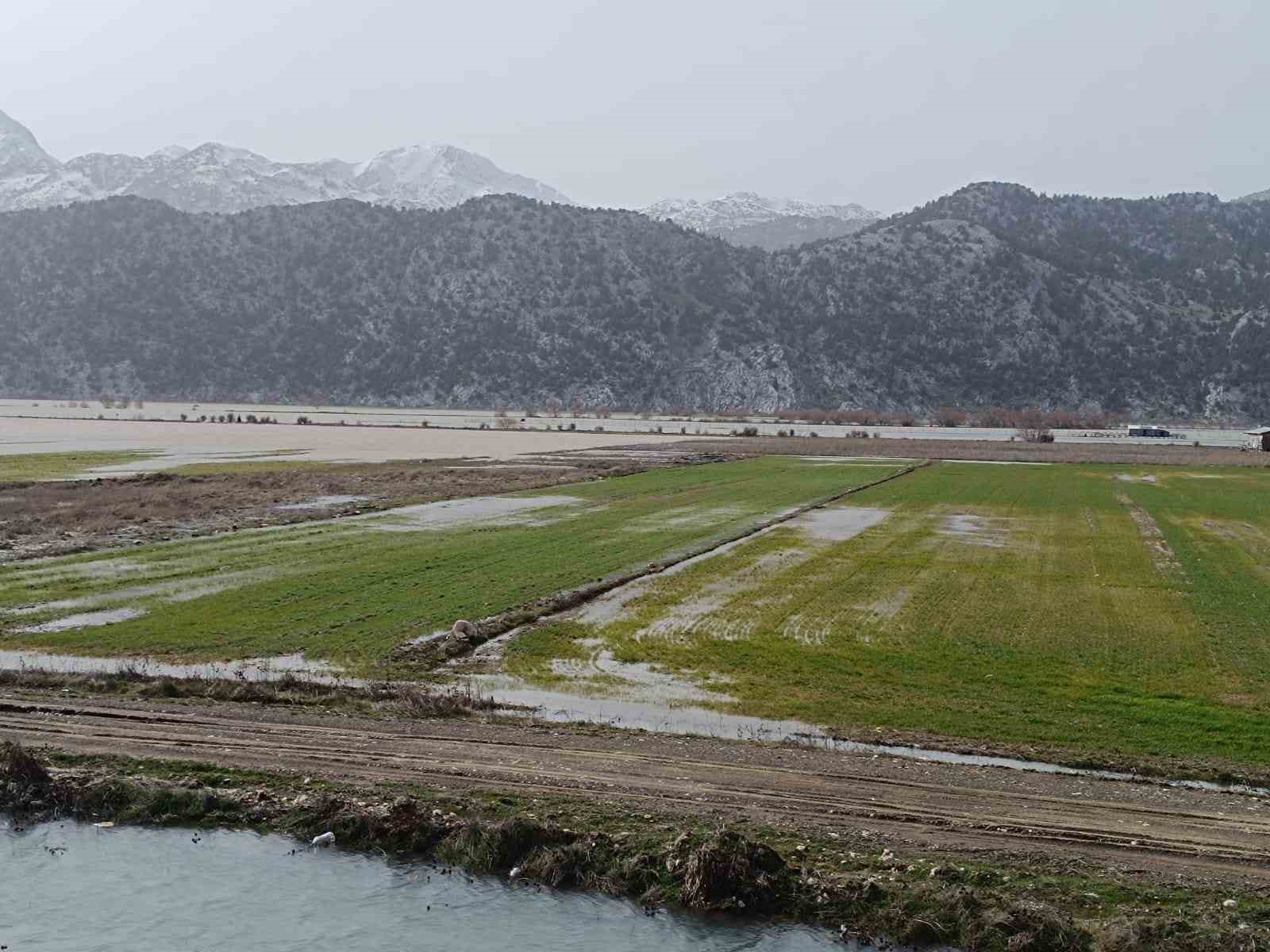 Gembos Ovası&rsquo;nda taşkın sonrası inceleme
