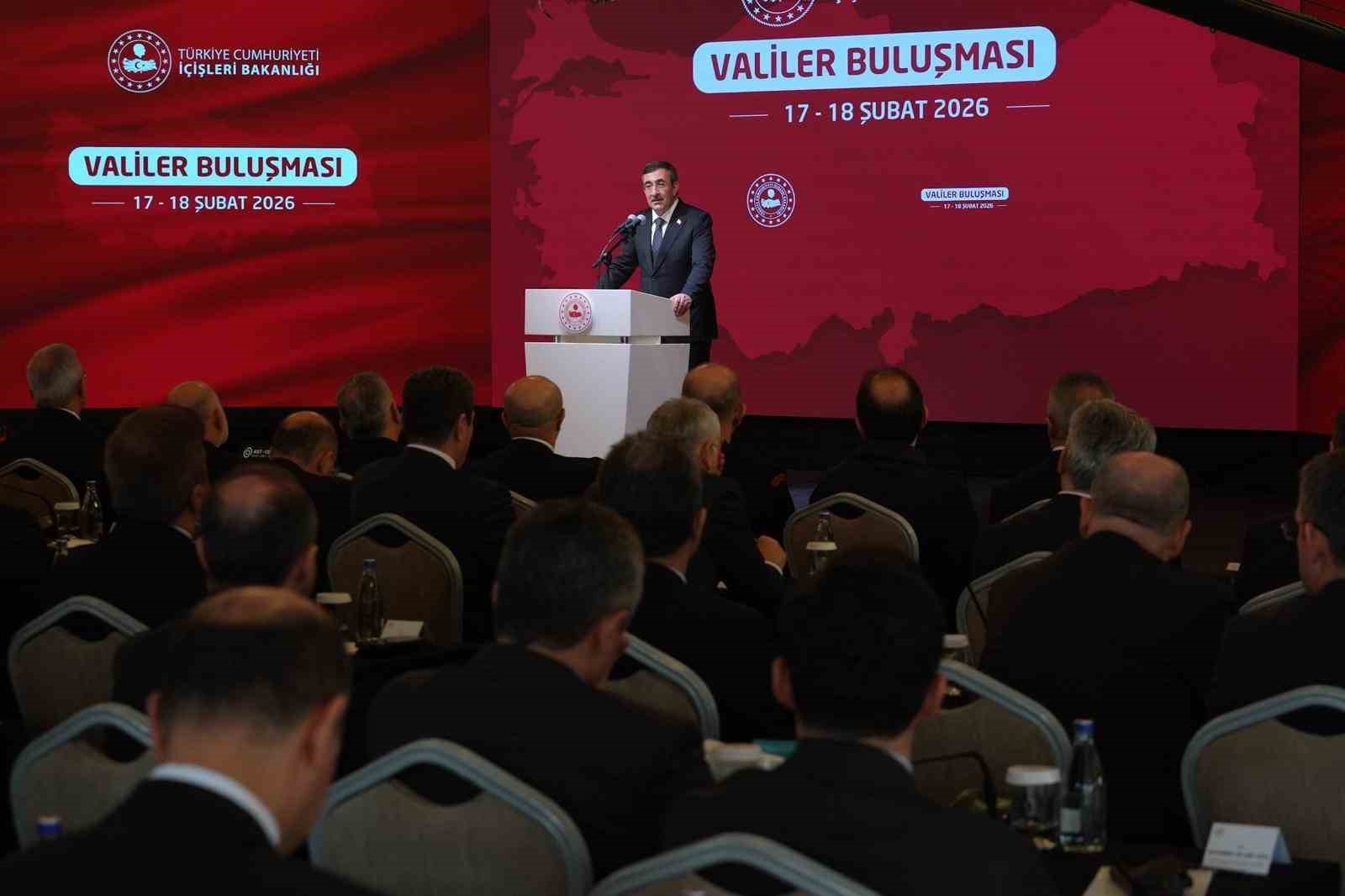 Cumhurbaşkanı Yardımcısı Yılmaz: "Sadece metropol şehirlerin enerjisiyle T&uuml;rkiye Y&uuml;zyılı&rsquo;nı ger&ccedil;ekleştiremeyiz"
