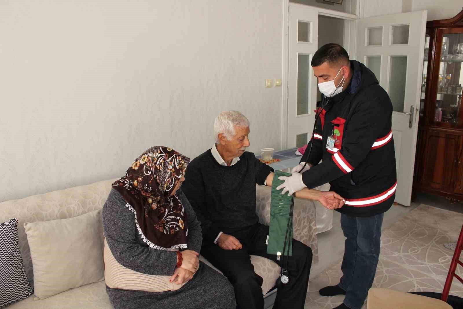 Şehitkamil’den gönüllere dokunan ‘Vefa Hizmeti’