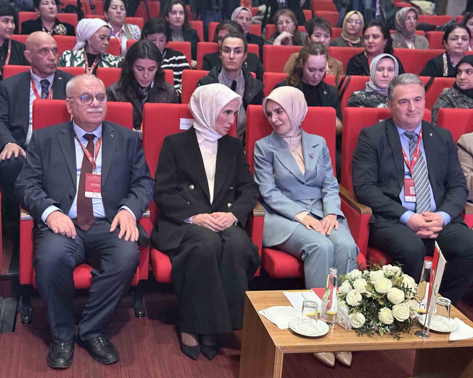 Bakan G&ouml;ktaş: "T&uuml;rkiye&rsquo;de n&uuml;fusun kendini yenileme eşiğinin altına inmesi artık yapısal bir mesele olduğunu g&ouml;steriyor"
