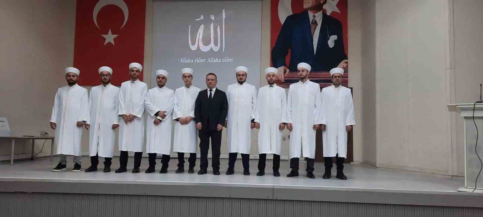 Sinop&rsquo;ta 70 din g&ouml;revlisine c&uuml;bbe ve sarık giydirildi
