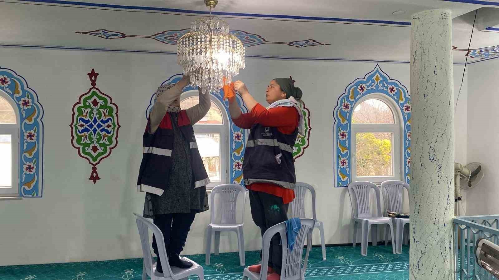 Ordu&rsquo;da camilerde Ramazan temizliği
