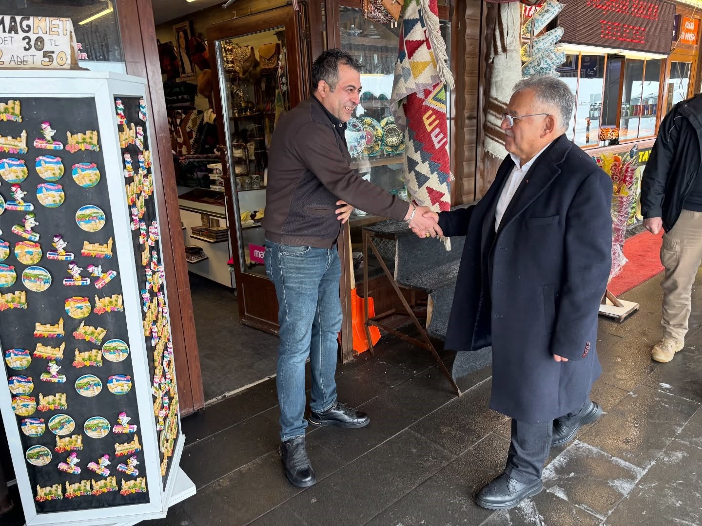 Başkan B&uuml;y&uuml;kkılı&ccedil;&rsquo;tan Erciyes Kayak Merkezi&rsquo;nde esnaf ziyareti
