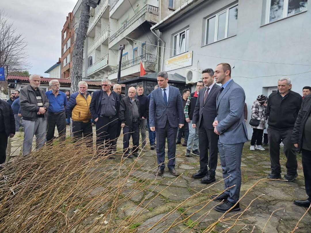 Sinop’ta 900 fırıncık armudu fidanı dağıtıldı
