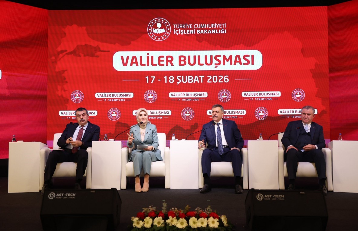 Bakan G&ouml;ktaş: "Valilerimizle, 86 milyon vatandaşımızın her birine dokunan sosyal hizmet ağımızı g&uuml;&ccedil;lendirmek i&ccedil;in &ccedil;alışıyoruz"
