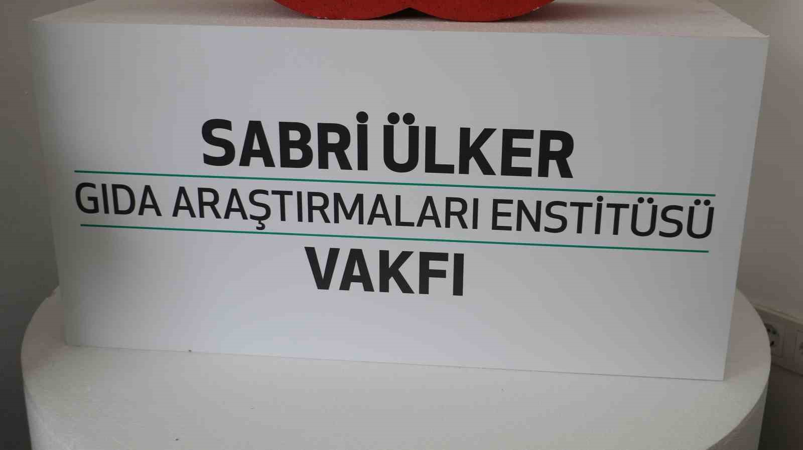 Uzmanından uyarı: "Ramazan&rsquo;da sağlıklı beslenmenin temel kriterlerden birisi sahurun ve iftarın yapılması, araya ara &ouml;ğ&uuml;n&uuml;n eklenmesi"
