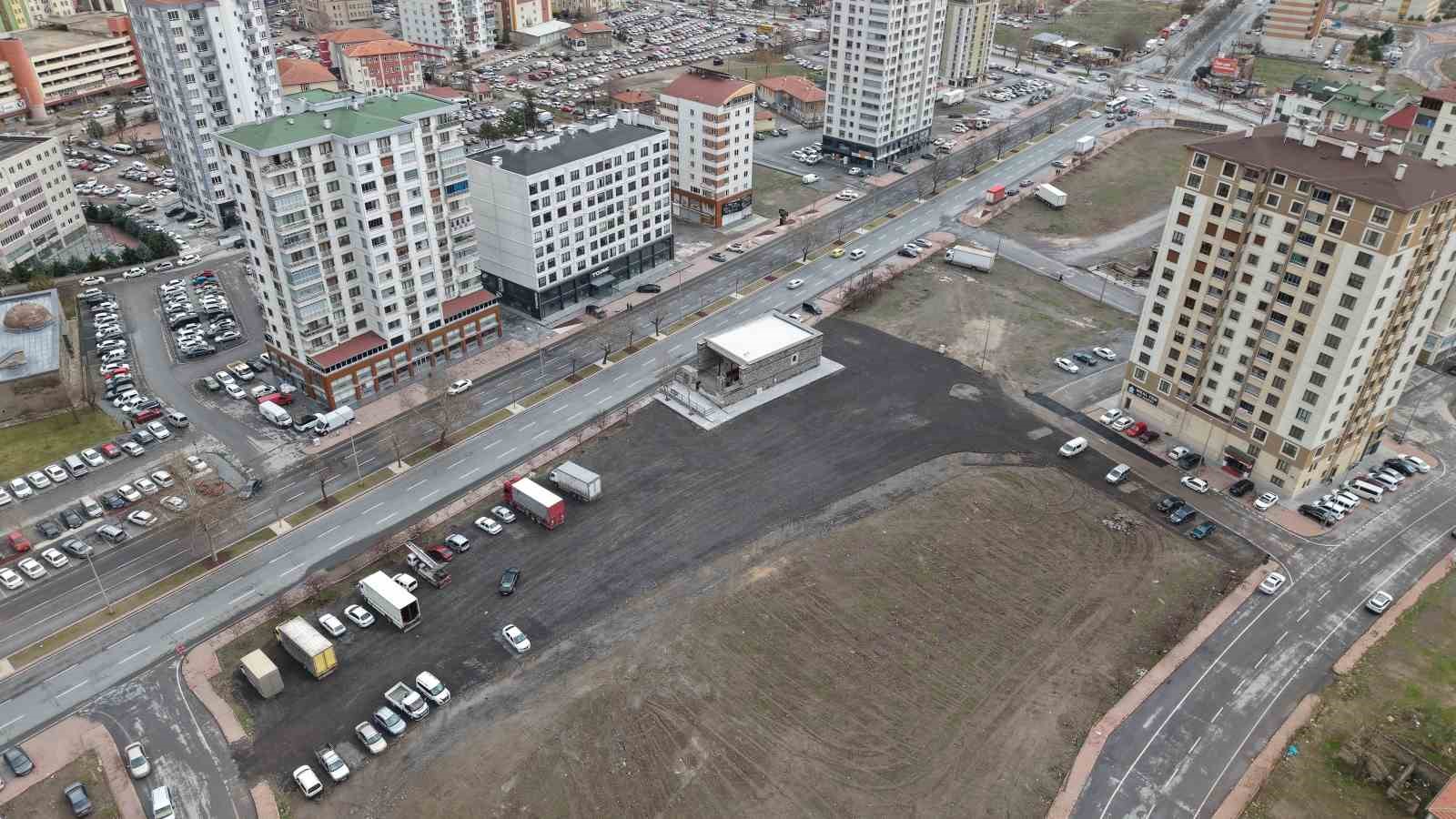 4 asırlık camide ilk teravih heyecanı
