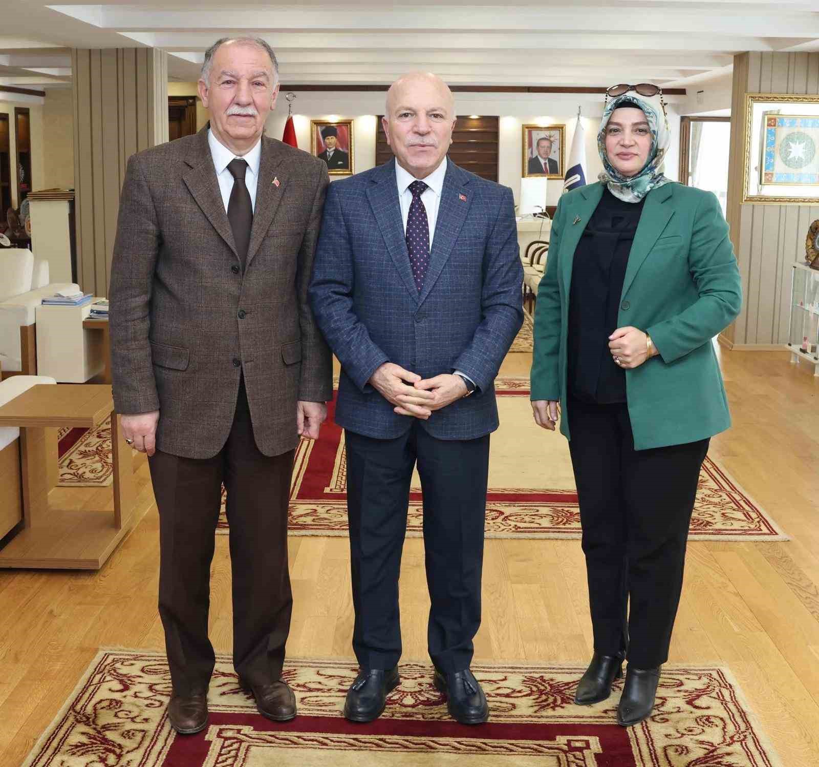 ESOB’dan Büyükşehir Belediye Başkanı Sekmen’e nezaket ziyareti