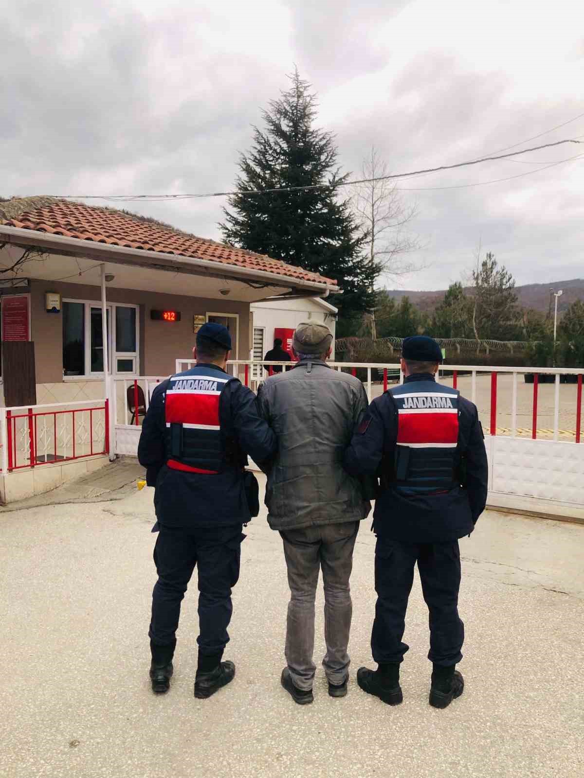 Bilecik’te 1 yıl 2 ay hapis cezası bulunan şahıs yakalandı