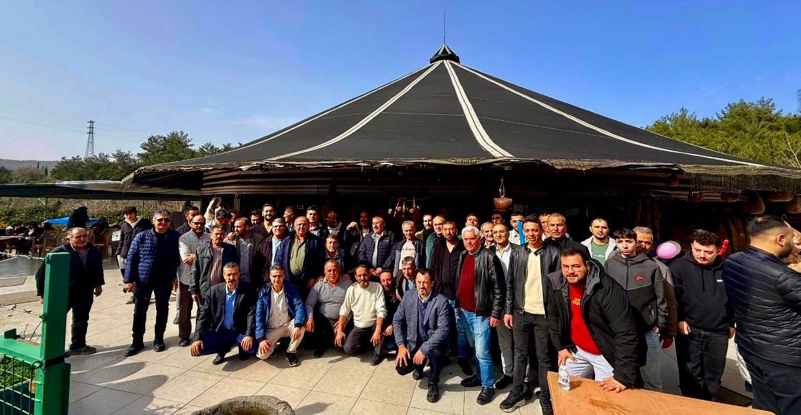 K&uuml;tahya&rsquo;dan İzmir&rsquo;e "Kadınlarımız Baş Tacımız" buluşması
