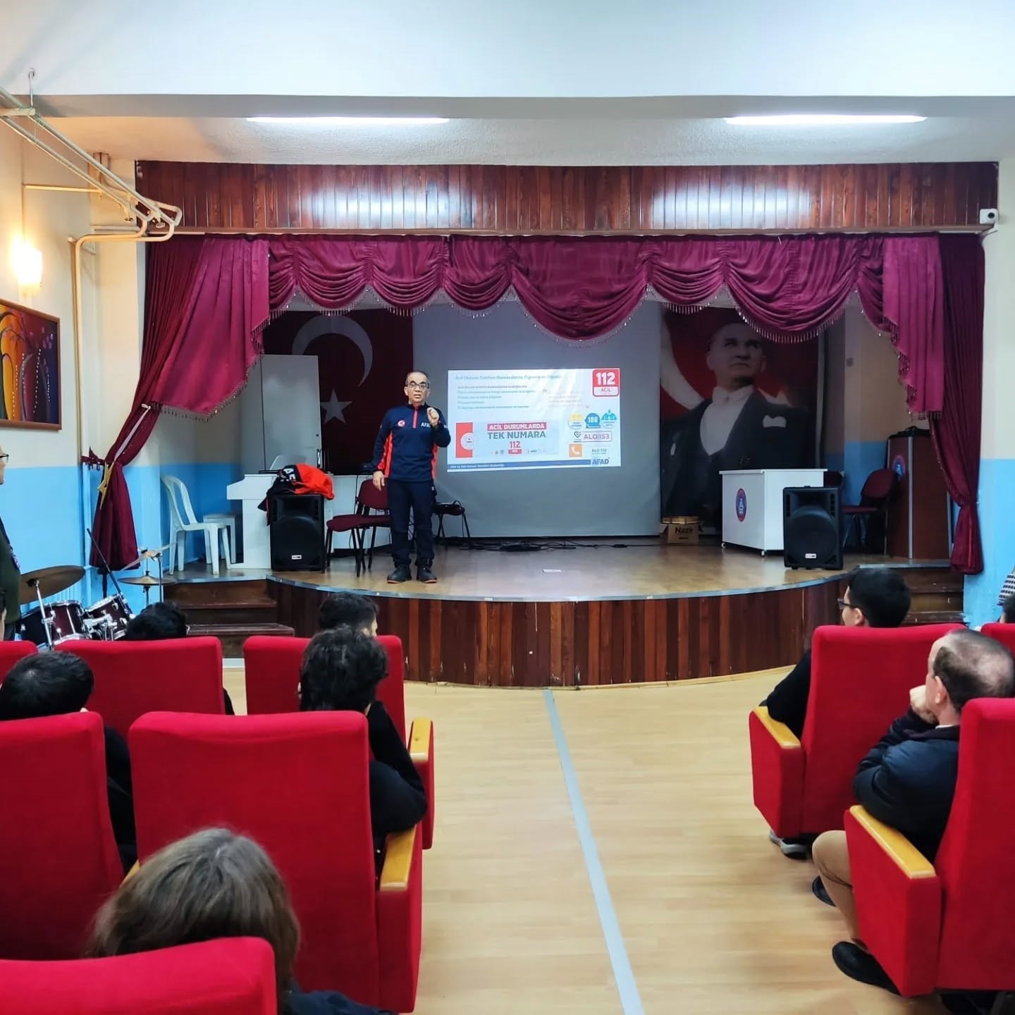 AFAD ekipleri Nazilli&rsquo;de &ouml;ğrencileri afetlere karşı bilin&ccedil;lendirdi
