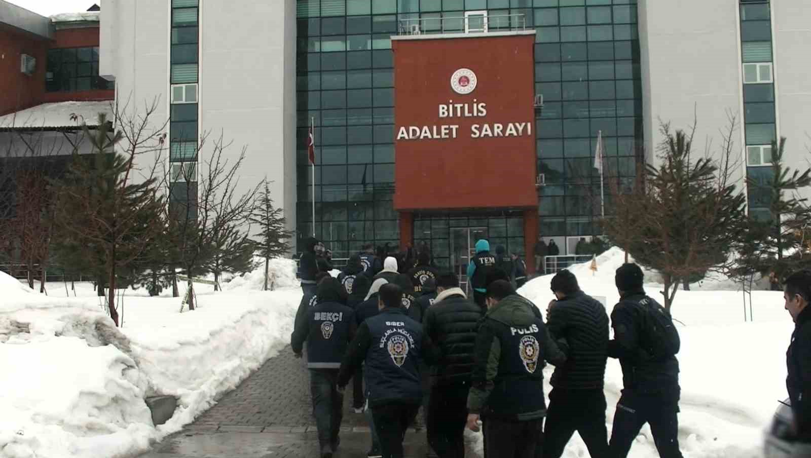 Bitlis merkezli yasa dışı bahis operasyonunda 24 kişi tutuklandı