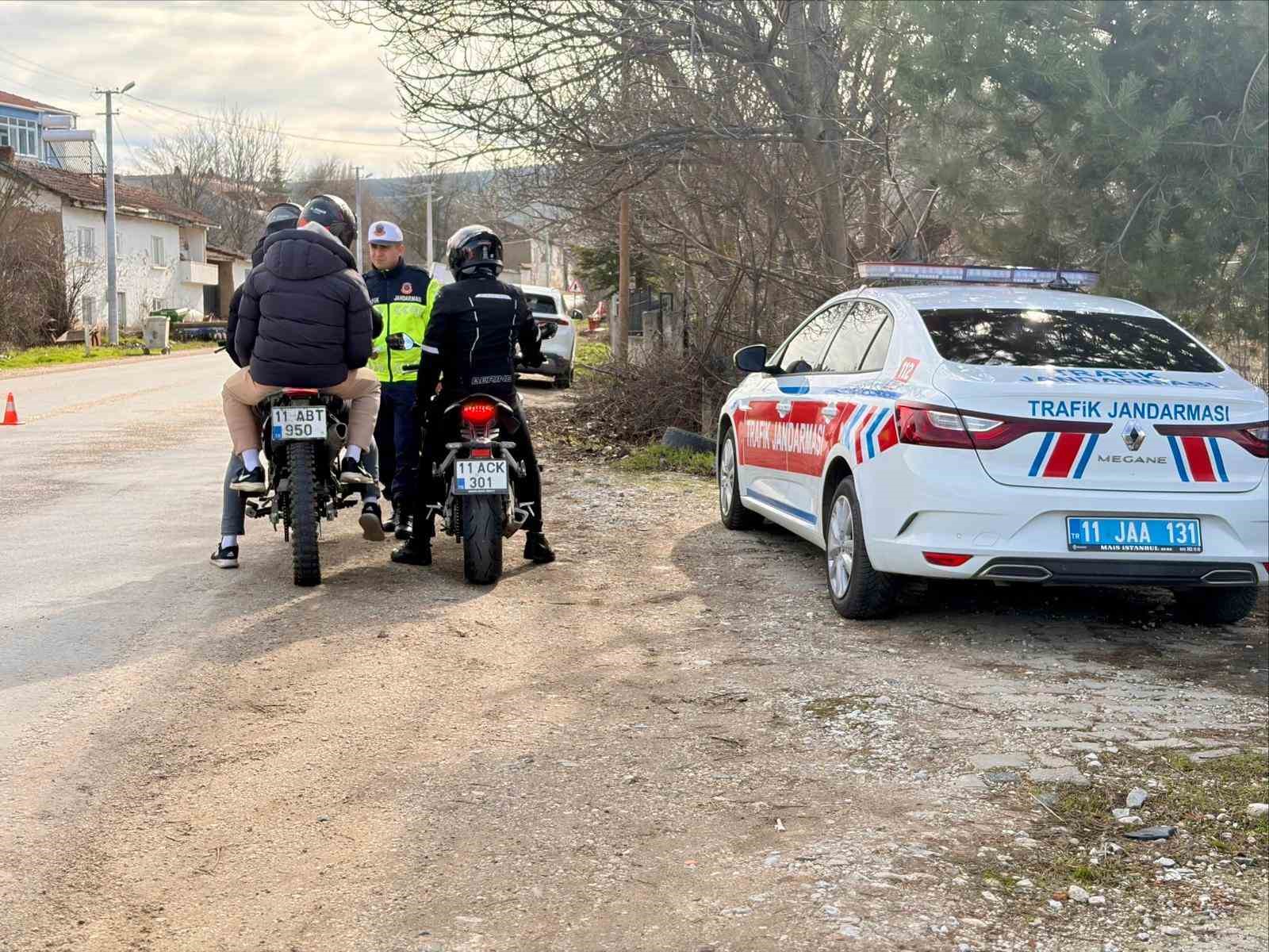 Bilecik’te motosiklet ve motorlu bisikletlere sıkı denetim