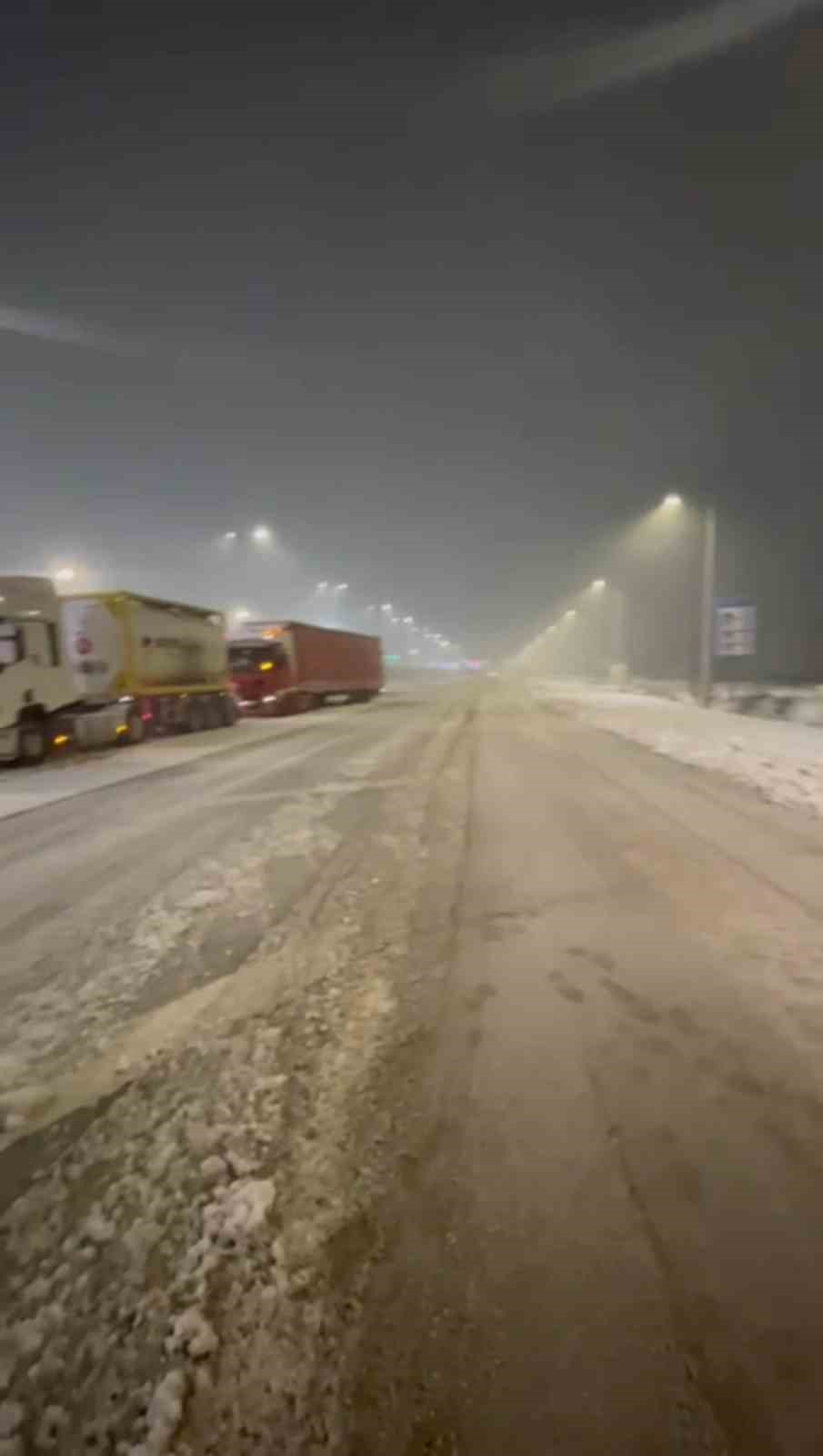 Balkanlar&rsquo;dan gelen kar sınırdan girdi
