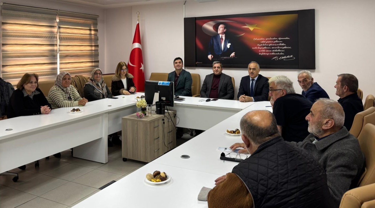 Bayburt’ta yaşlılara dijital okuryazarlık eğitimi verildi