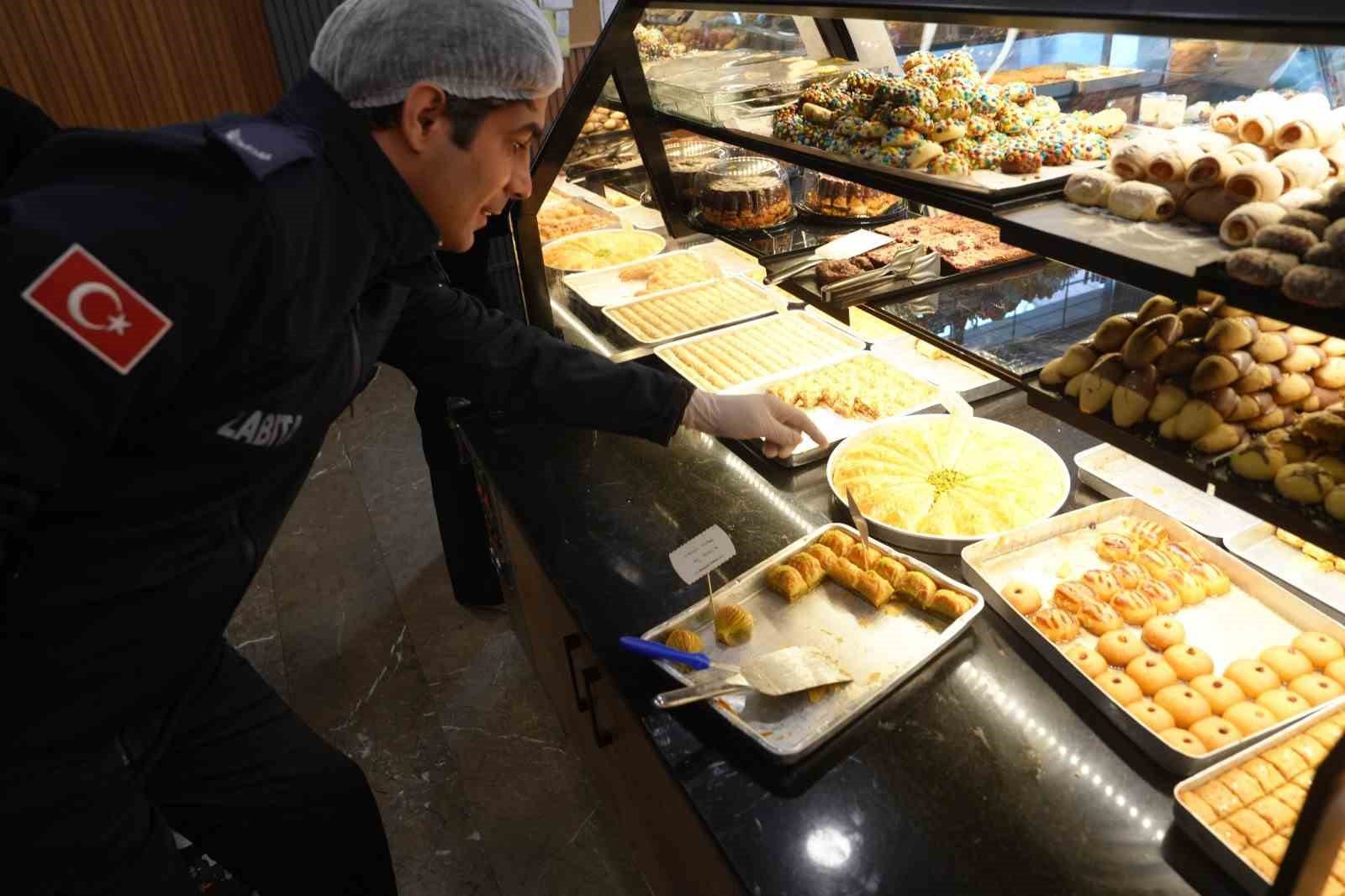 Kartal Belediyesi&rsquo;nden fırınlara Ramazan &ouml;ncesi denetim
