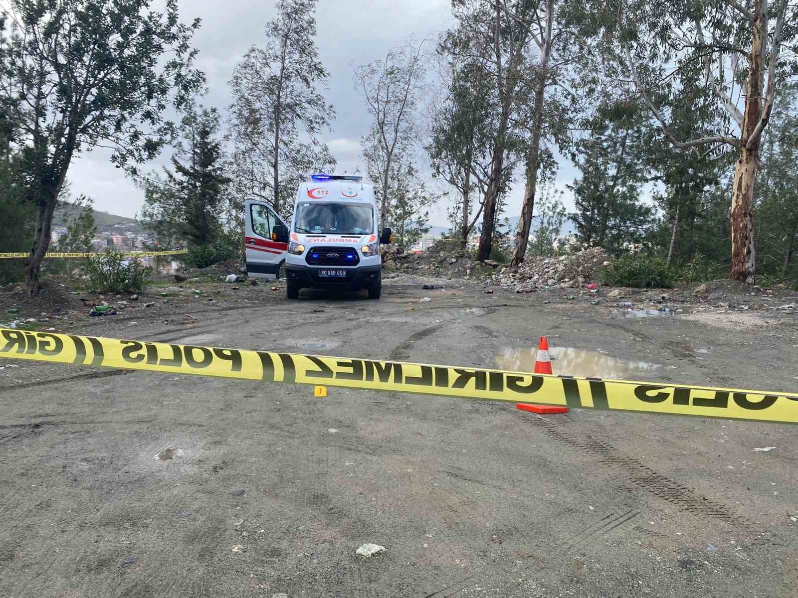 Av tüfeğiyle eski eşini öldürüp, intihar etti