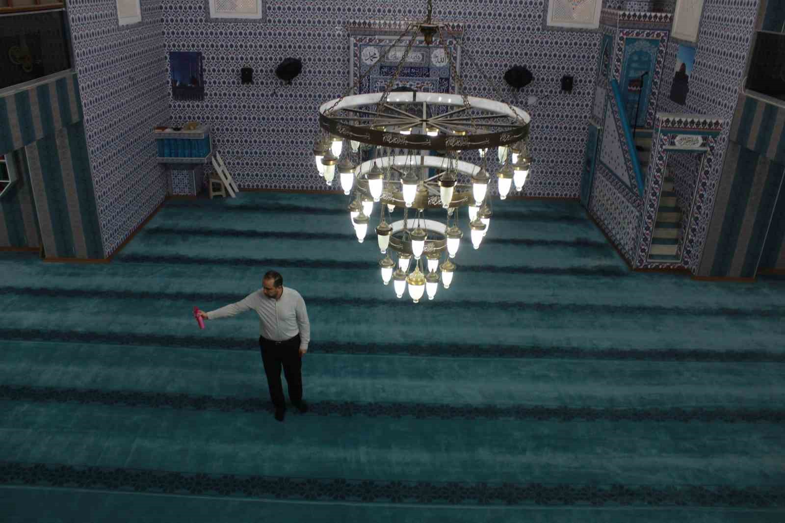 Siirt’te 642 cami Ramazan ayına gül suyuyla hazırlandı