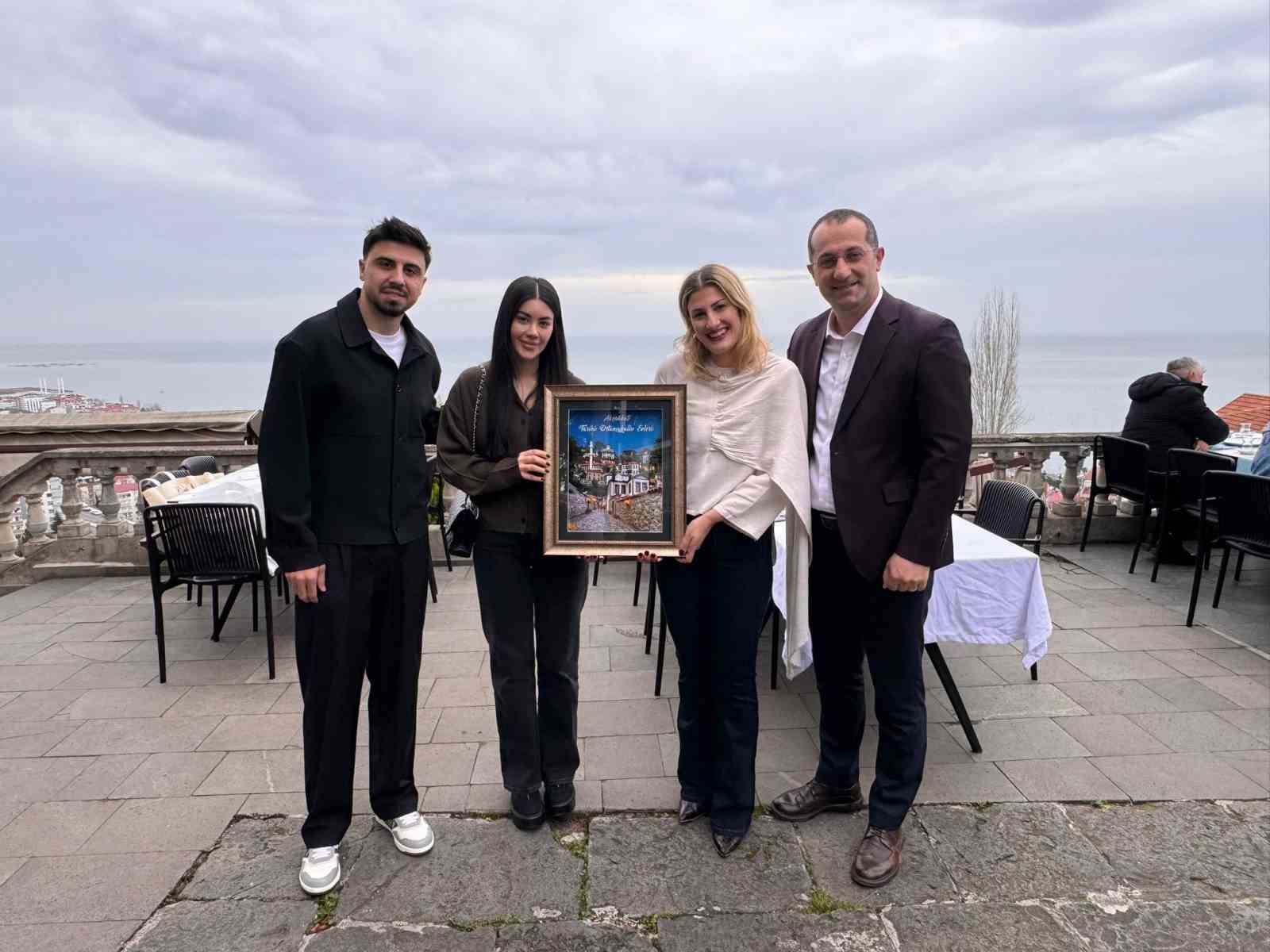 Ozan Tufan ve eşi Başkan Ekim’in konuğu oldu