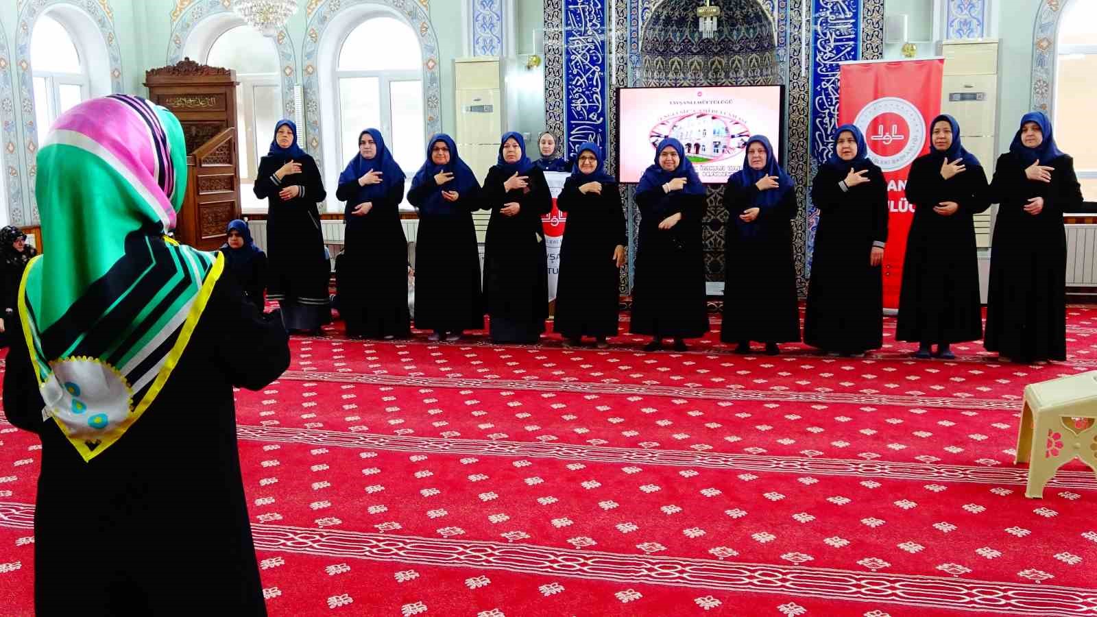 Tavşanlı’da engel tanımayan Kur’an sevgisi