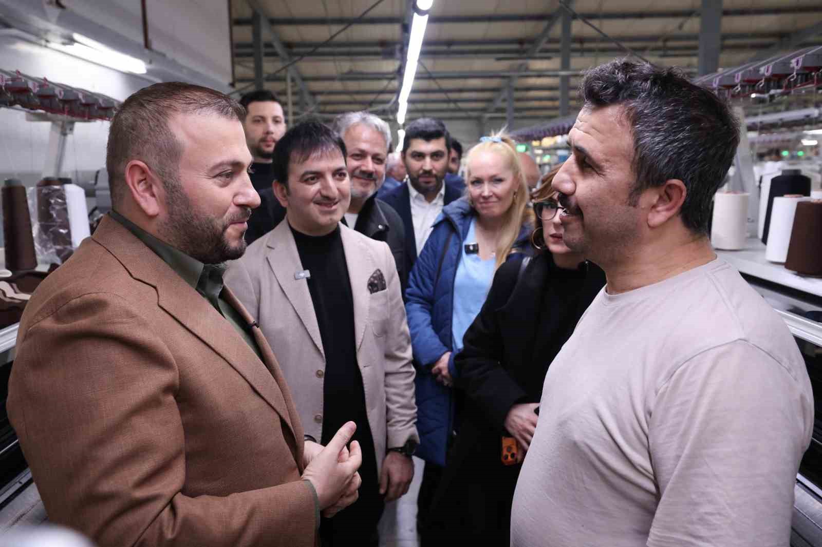 Arnavutk&ouml;y&rsquo;de Radyocular at&ouml;lyede &uuml;retimin kalbine kulak verdi
