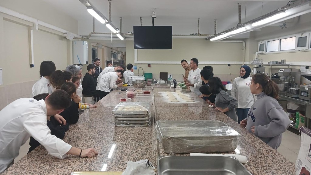 BEUN Devrek Meslek Yüksekokulu, Çaycuma Sevgi Evlerini ağırladı