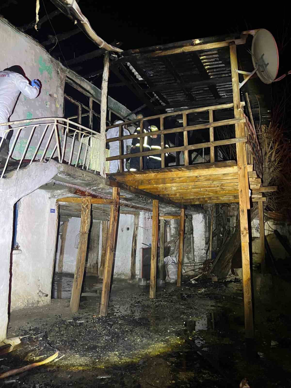 Amasya&rsquo;da k&ouml;y evinde &ccedil;ıkan yangında yaşlı kadın hayatını kaybetti
