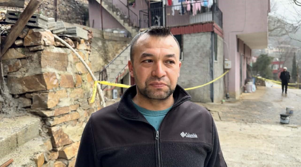 Osmaniye&rsquo;de toprak kayması nedeniyle bir evde hasar oluştu
