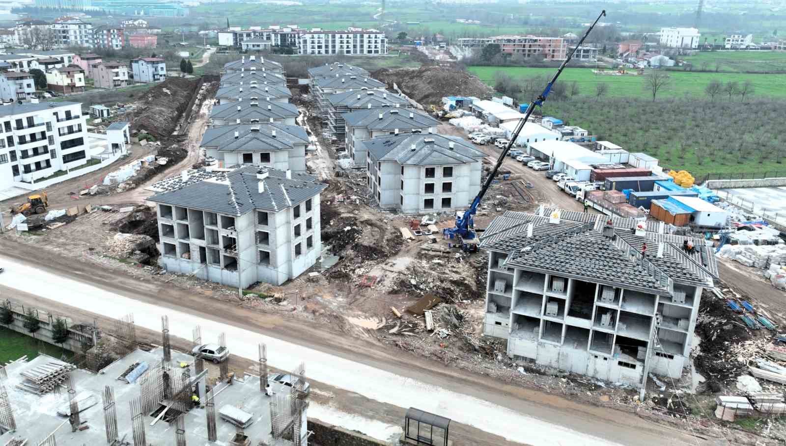 Kartepe Kent Konut Evleri’nde inşaatın yarısı tamamlandı