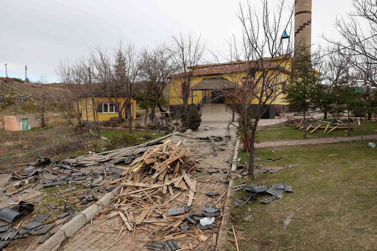 Başkan &Ouml;zdoğan&rsquo;dan Karpuzsekisi Mahallesi&rsquo;nde inceleme
